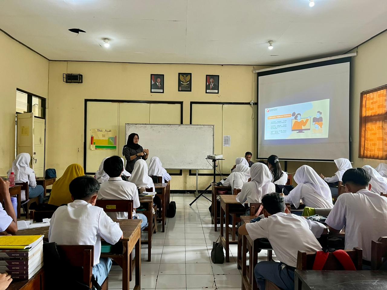 Bawaslu Mengajar SMAN 1 Kertek