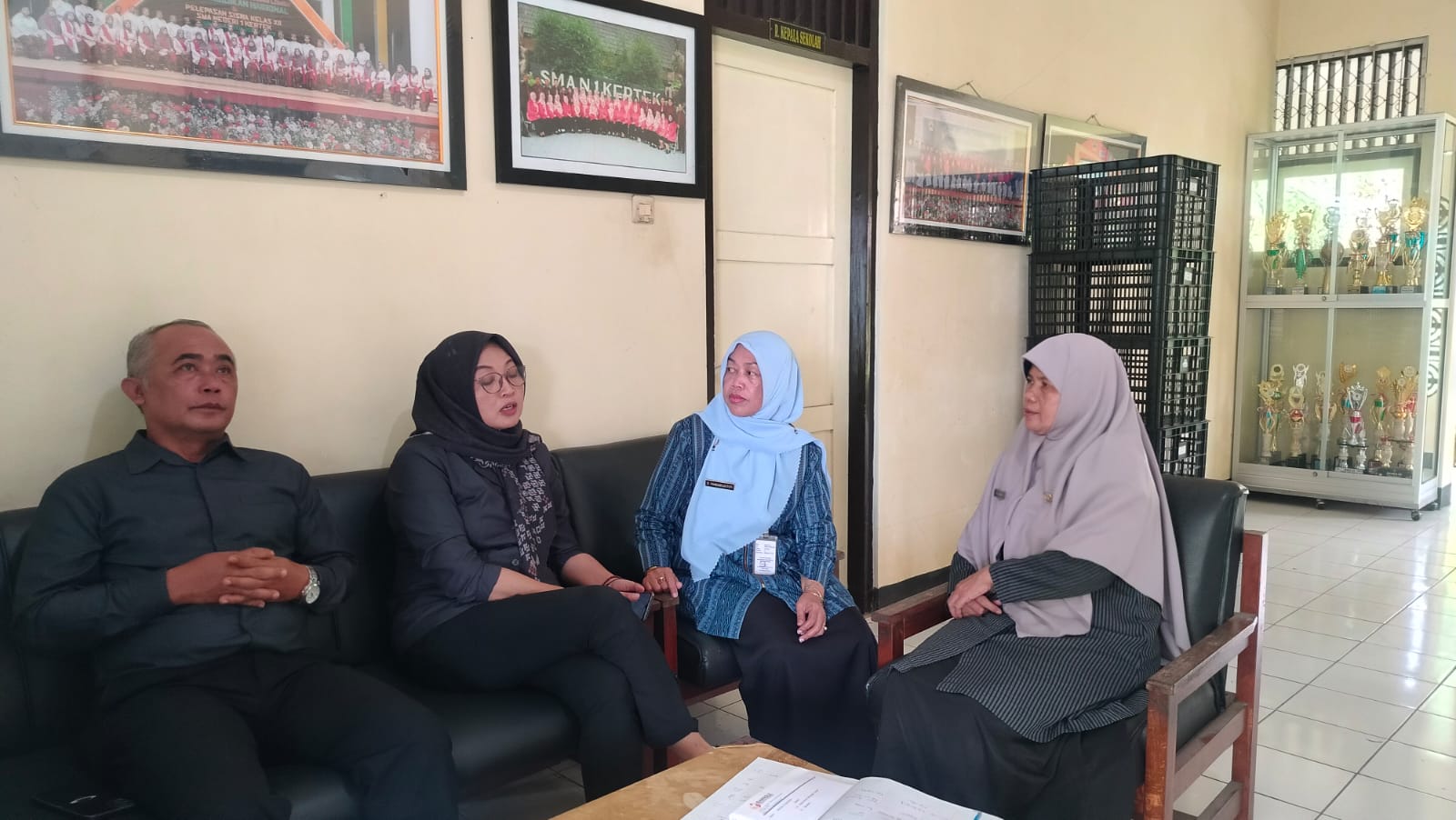 Konsolidasi Demokrasi SMA 1 Kertek