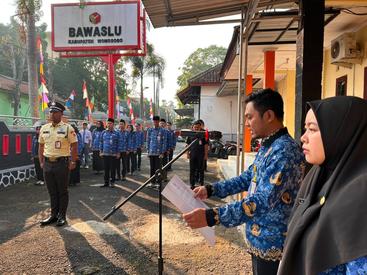 Upacara HUT Bawaslu