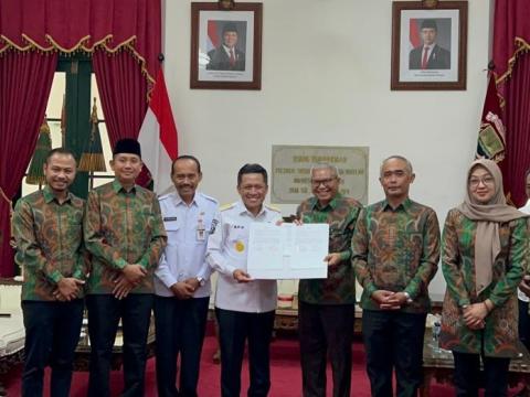 Penandatangan MoU  antara Bawaslu Wonosobo dan Pemerintah Kabupaten Wonosobo 