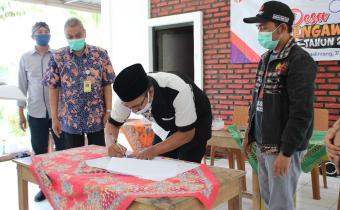 WARGA KUMEJING KOMITMEN DESA PENGAWASAN