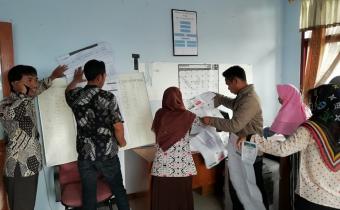 Dua TPS di Kecamatan Wadaslintang Hitung Ulang